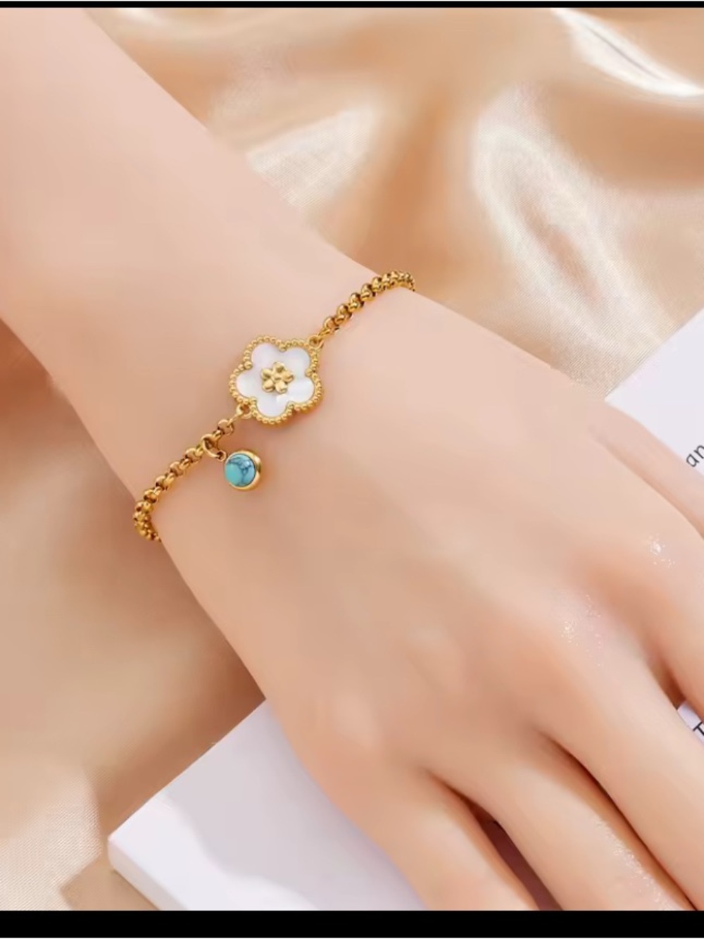 Bracelet